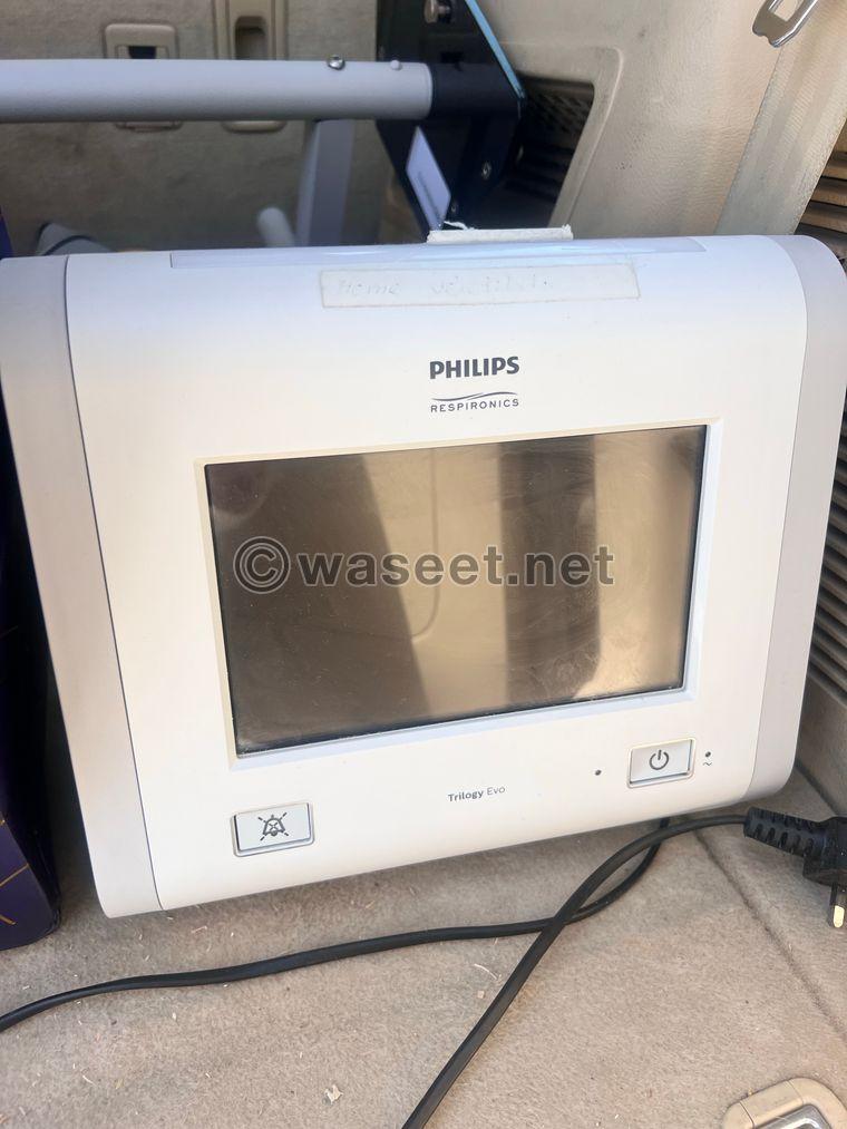 For sale a medical bed and a Philips Ventilator device 2