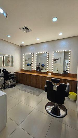 For sale, a very elegant women's salon in Jabriya