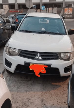 Mitsubishi pickup model 2014 for sale