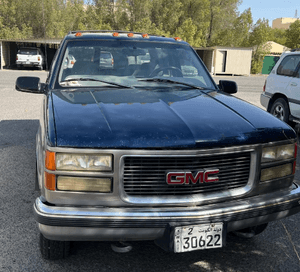 GMC Suburban model 1998 for sale