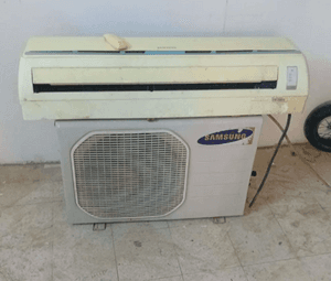 Air conditioning unit in good condition