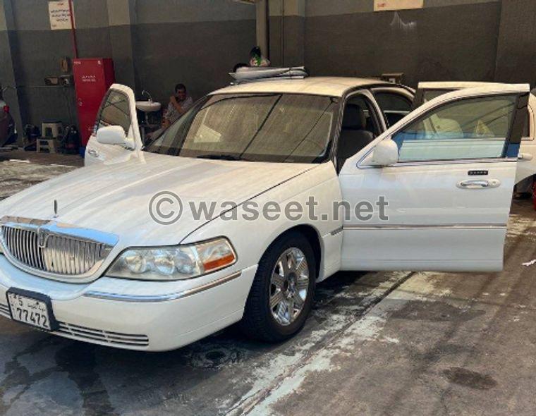 Lincoln Town Car 2005 0