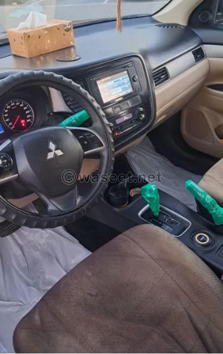 Urgent sale Mitsubishi Outlander 2014 7