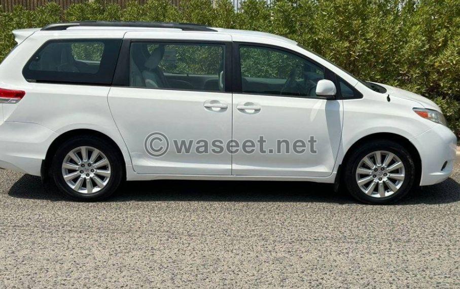 Toyota Sienna 2013 model for sale 6