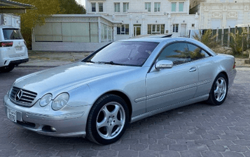 Mercedes 500 CL model 2001