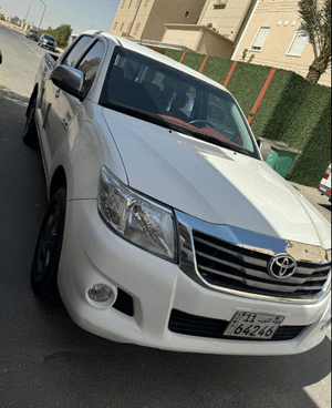 Toyota Hilux 2013 model for sale