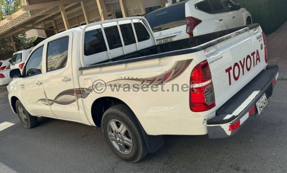 Toyota Hilux 2013 model for sale 4