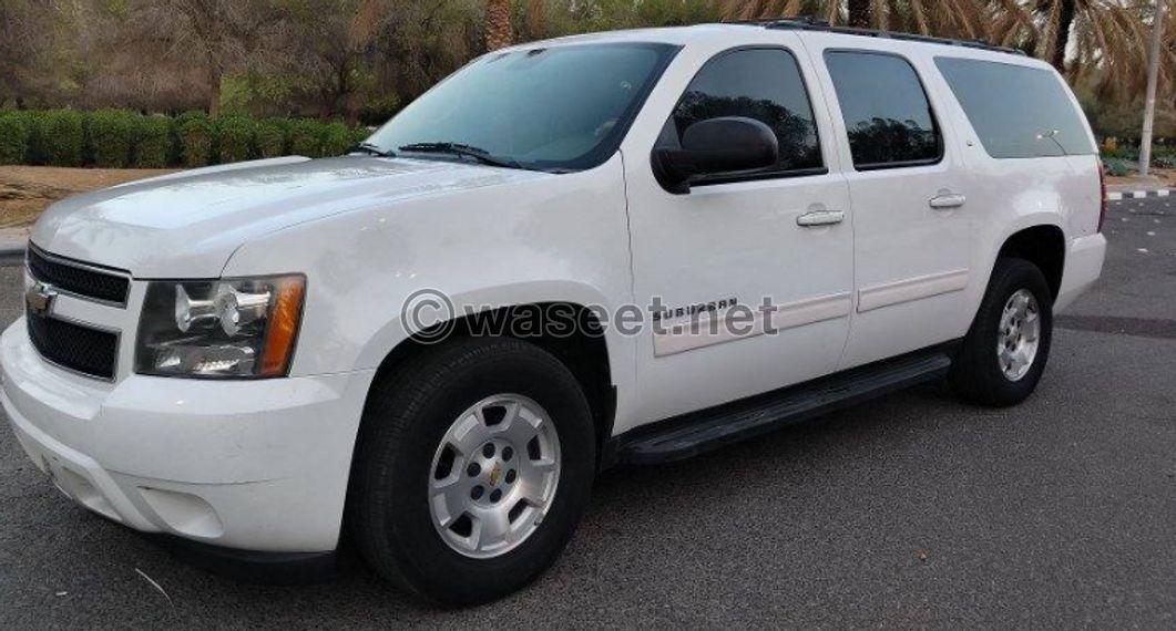  Chevrolet Suburban 2011 1