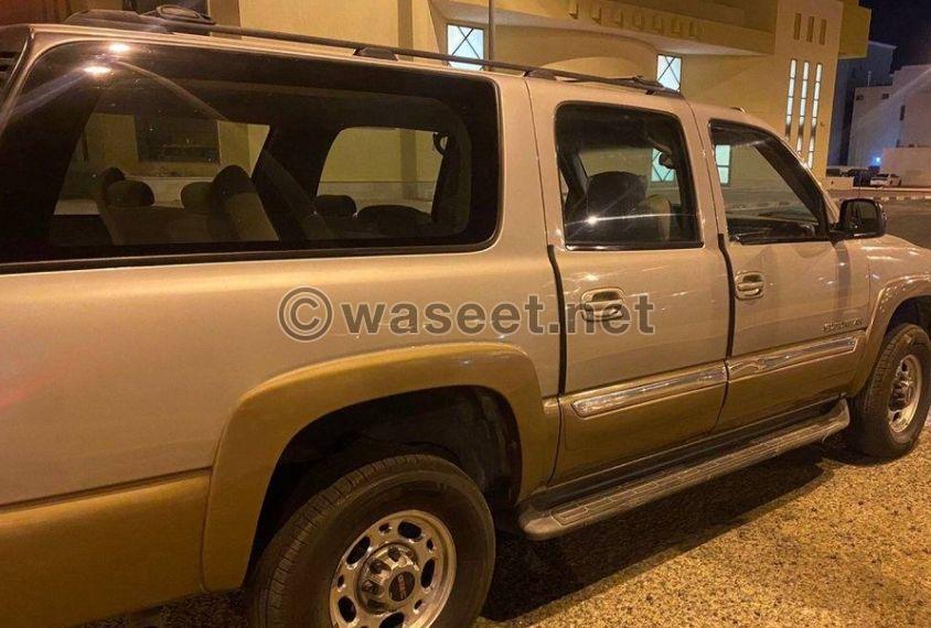 GMC Suburban 2004 model for sale 0