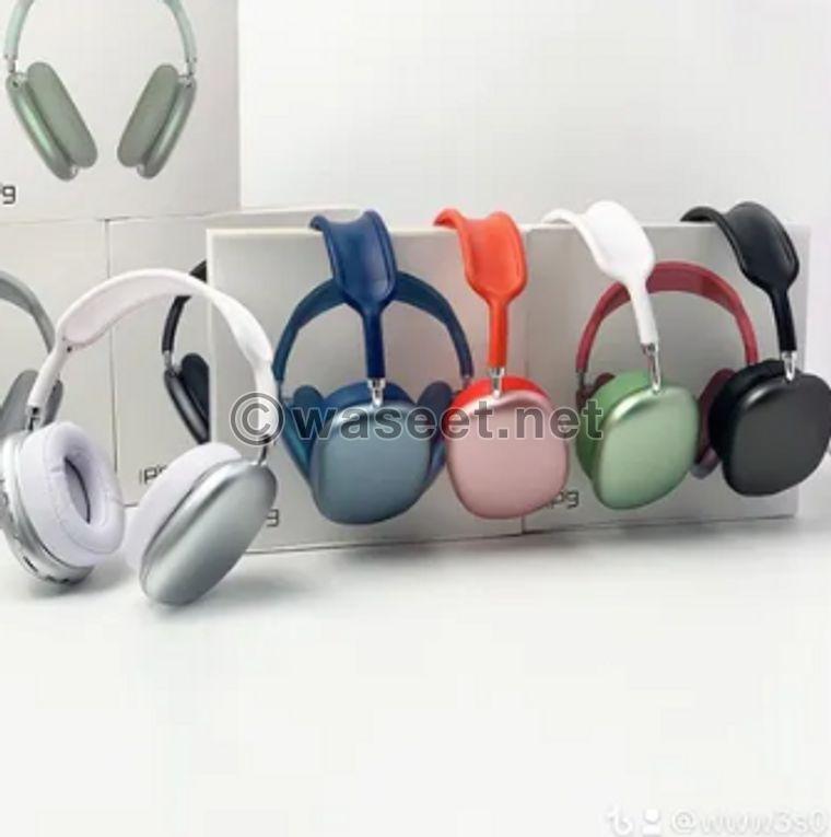 For sale a headset of different shapes 2