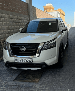  Nissan Pathfinder 2023