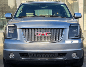 GMC Yukon Denali model 2012