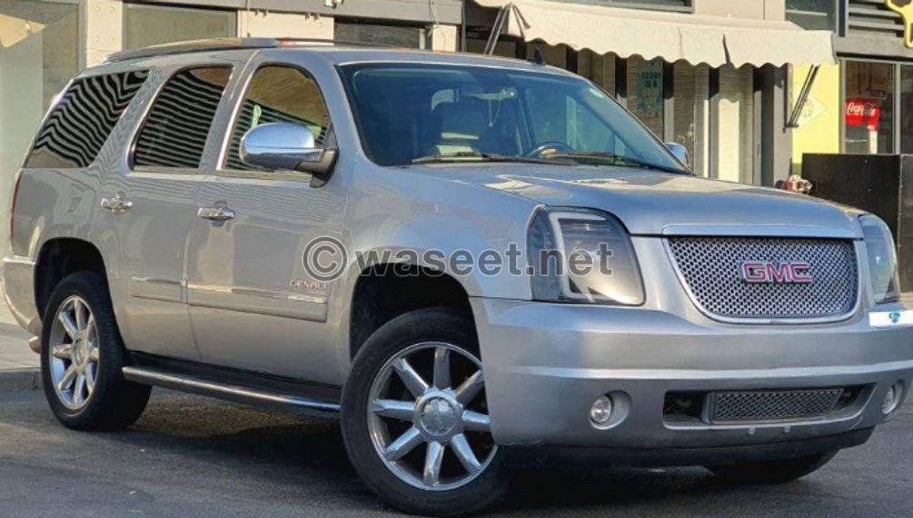 GMC Yukon Denali model 2012 1