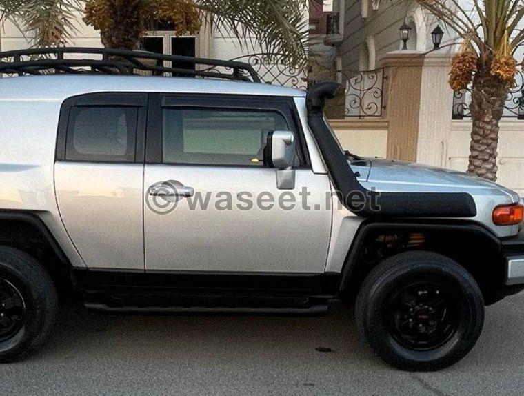 Toyota FJ Cruiser 2010 model for sale 11