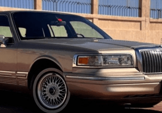 Lincoln Town Car 1994