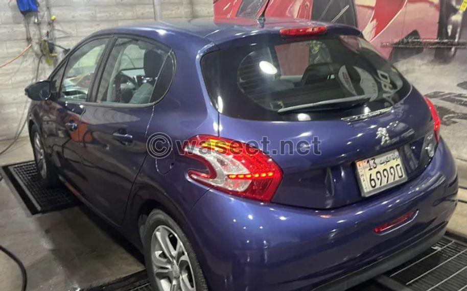 Peugeot 208 for sale, 2013 model 3