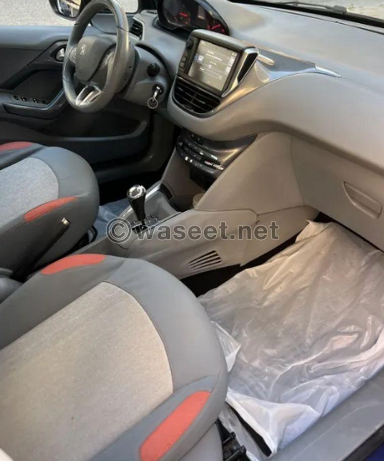 Peugeot 208 for sale, 2013 model 8