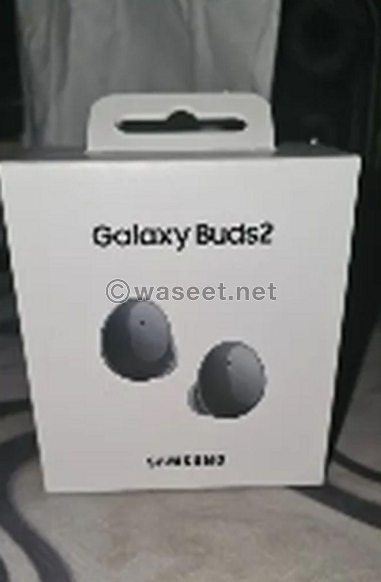 Galaxy Buds 2 Samsung headphones  0