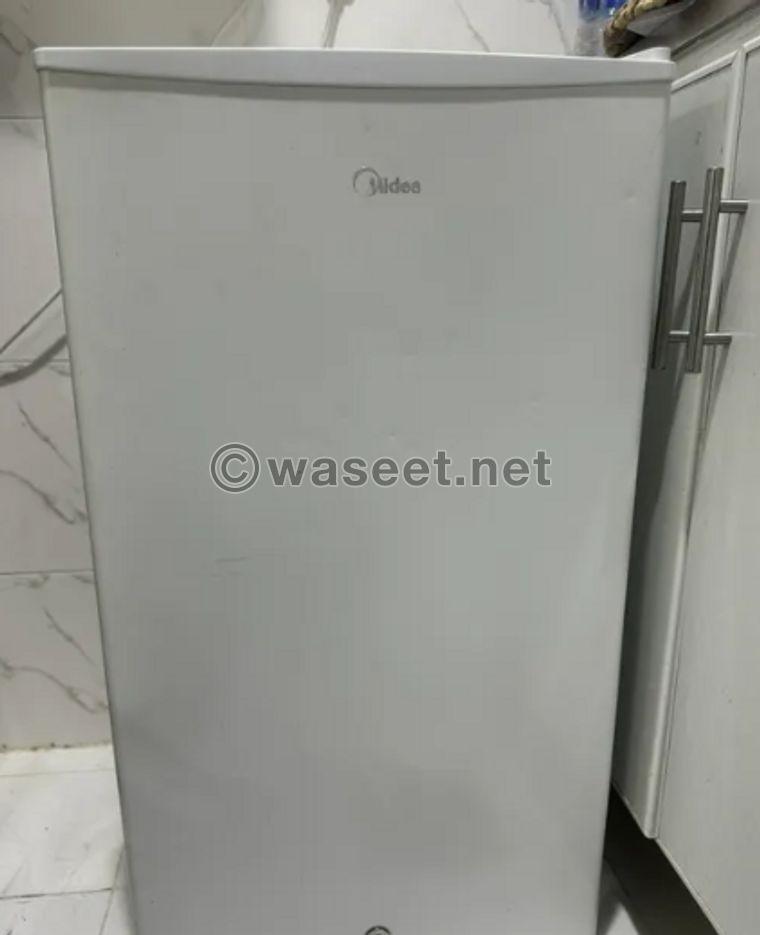 Midea refrigerator for sale with a capacity of 140 liters, 0