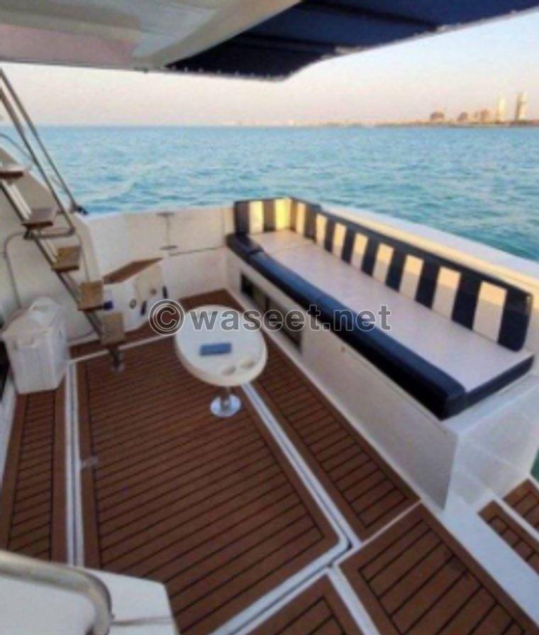 vip yacht for rent 8