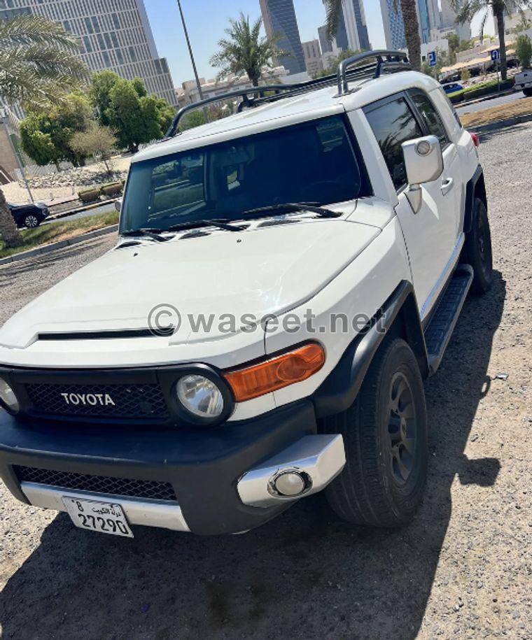 Toyota FJ Cruiser 2010 model for sale 3