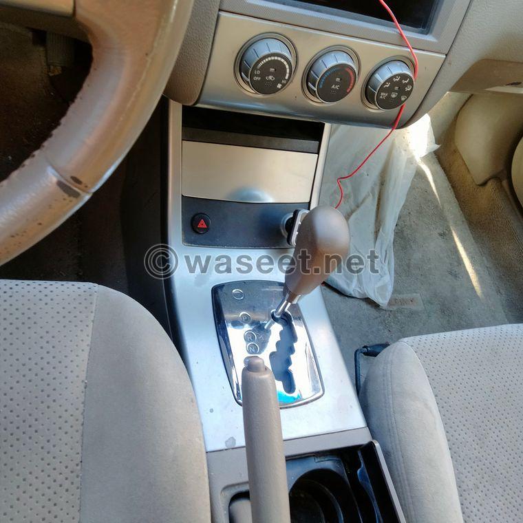 Nissan Altima 2005 in excellent condition  3