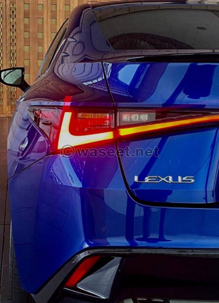 Lexus IS 350 F model 2022 5