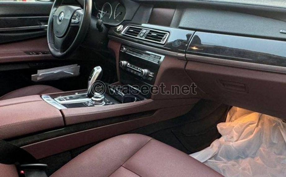 BMW 730i model 2010 4