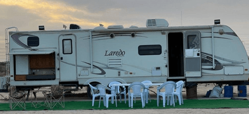 American Laredo caravan 35 feet model 2011