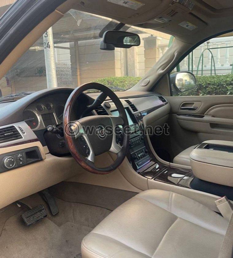 Cadillac Escalade model 2013  2