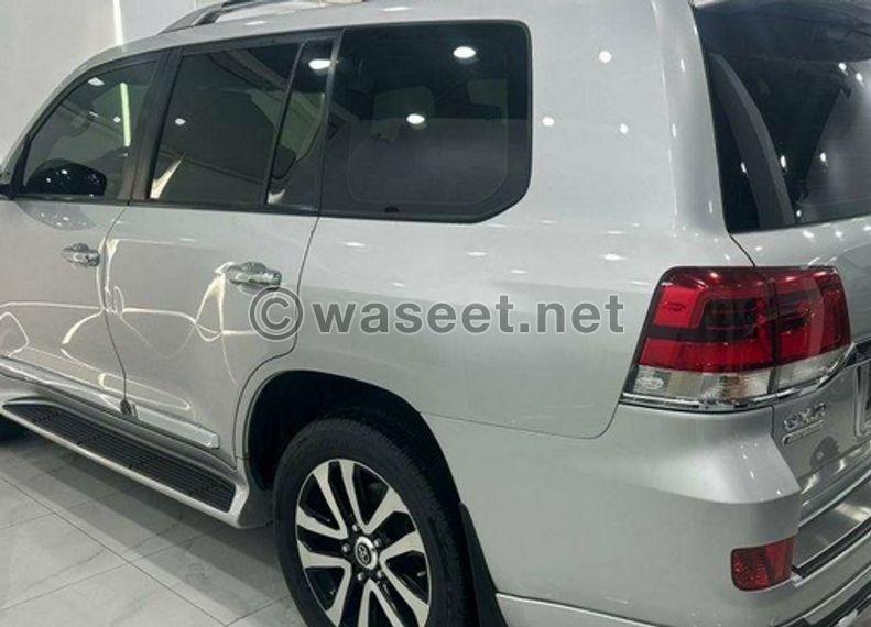 Land Cruiser GXR 2019 2