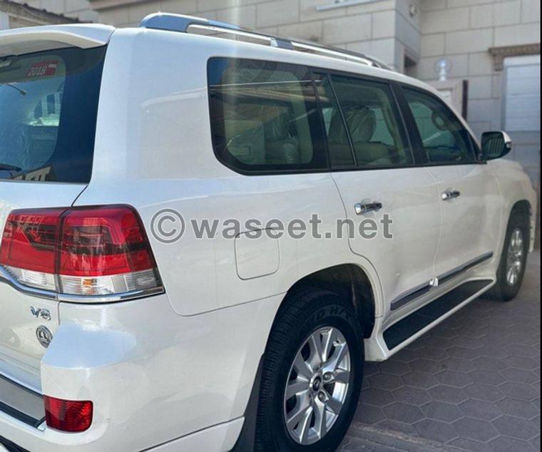 Land Cruiser V8 GXR model 2018 1