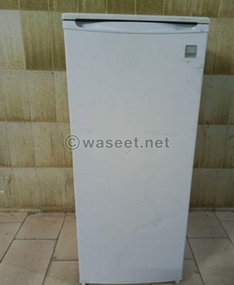 Daewoo 5 vertical freezer  3