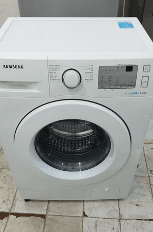 Samsung washing machine with a capacity of 6 kg