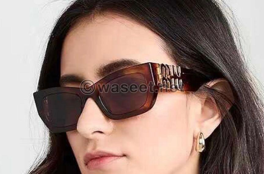 Women's glasses of different brands 9