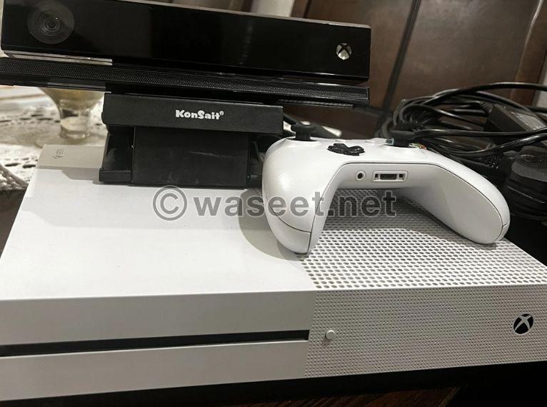 Xbox in excellent condition 1