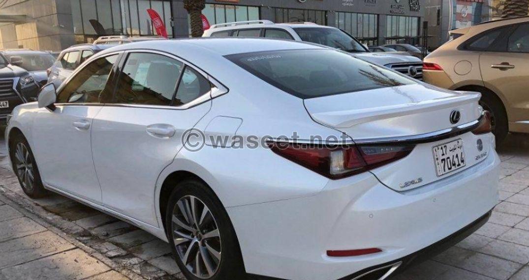 Lexus ES350, model 2020 2