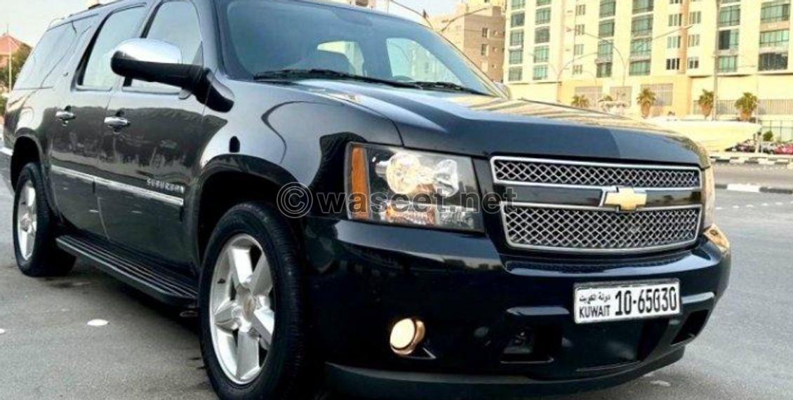  Chevrolet Suburban 2010 1