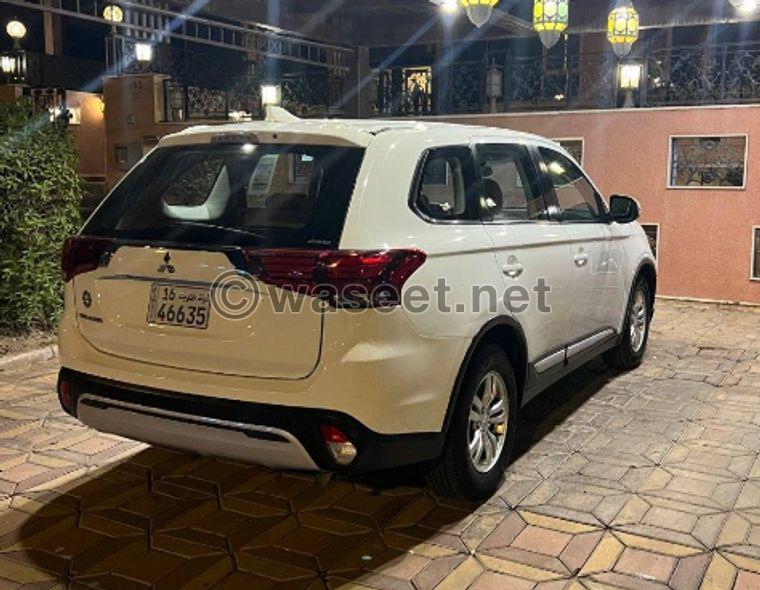 MITSUBISHI OUTLANDER 2019 4