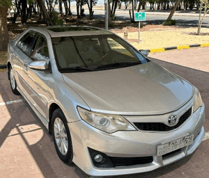 Toyota Camry Model 2012 GLX