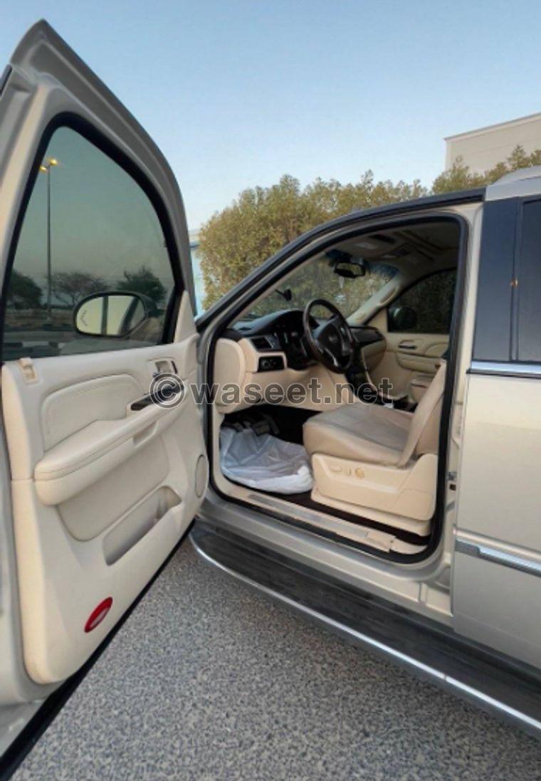 For sale Cadillac Escalade model 2008 3