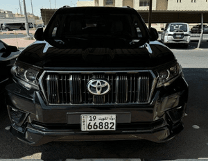 Toyota Prado model 2021 VX