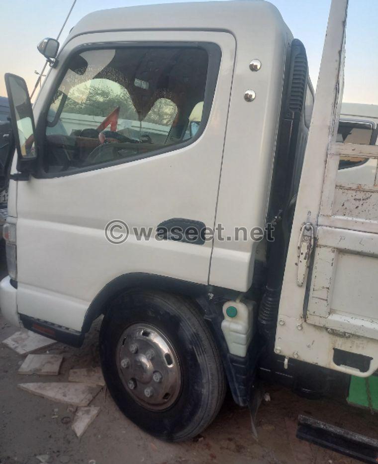 Mitsubishi Half Lorry 2011 model for sale 2