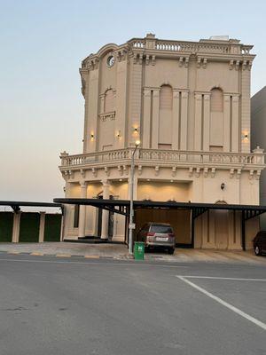 For sale a villa west of Abdullah Mubarak, a main corner