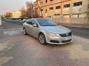 Volkswagen Passat CC model 2011