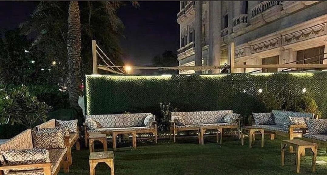 كراسي خشب وحديد 8