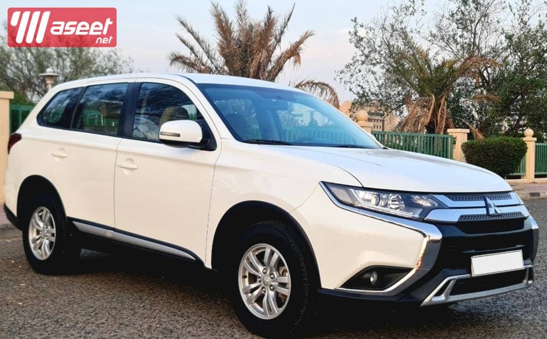 Mitsubishi outlander 2022 1