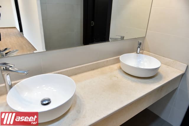 For rent a luxury duplex house 