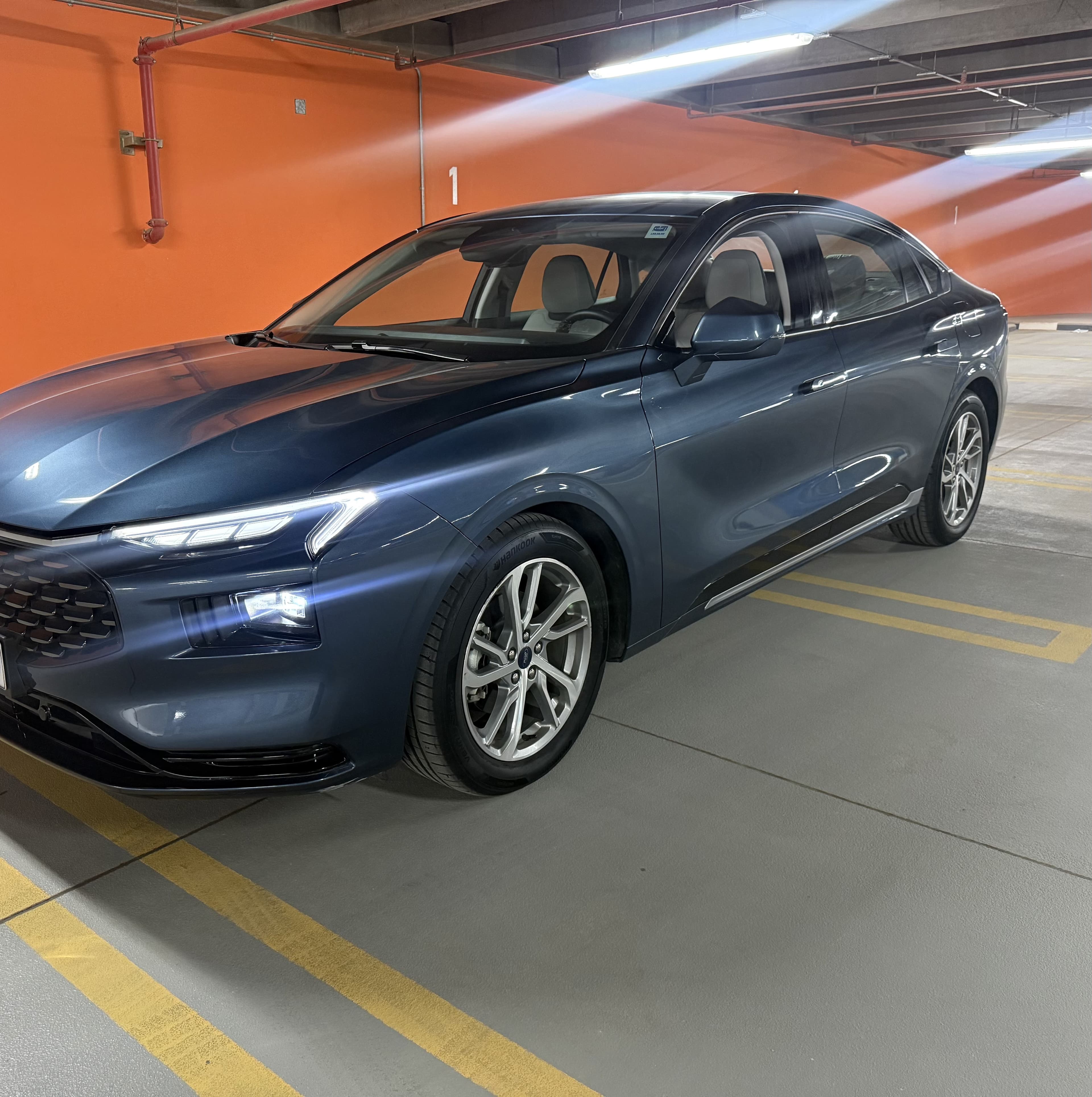 Ford Taurus 2023  0