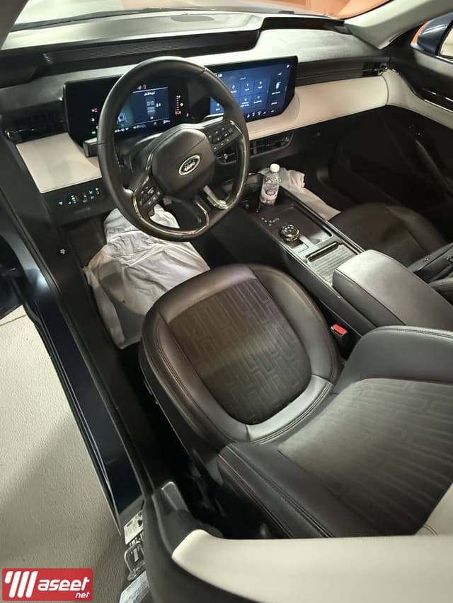 Ford Taurus 2023 